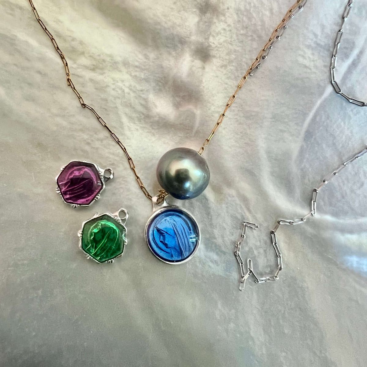 COLLIER 'UPU