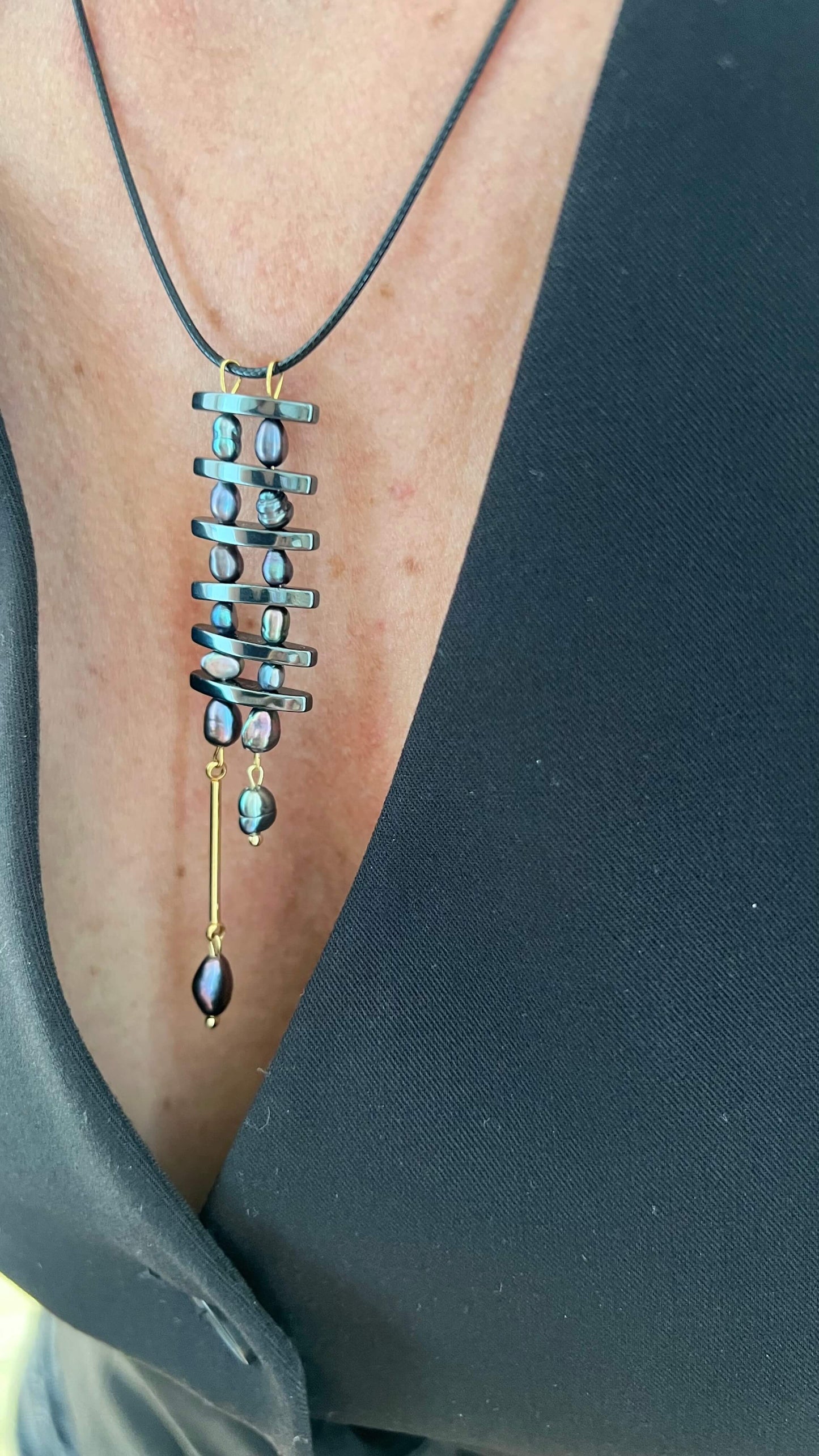 COLLIER ETA'ETA