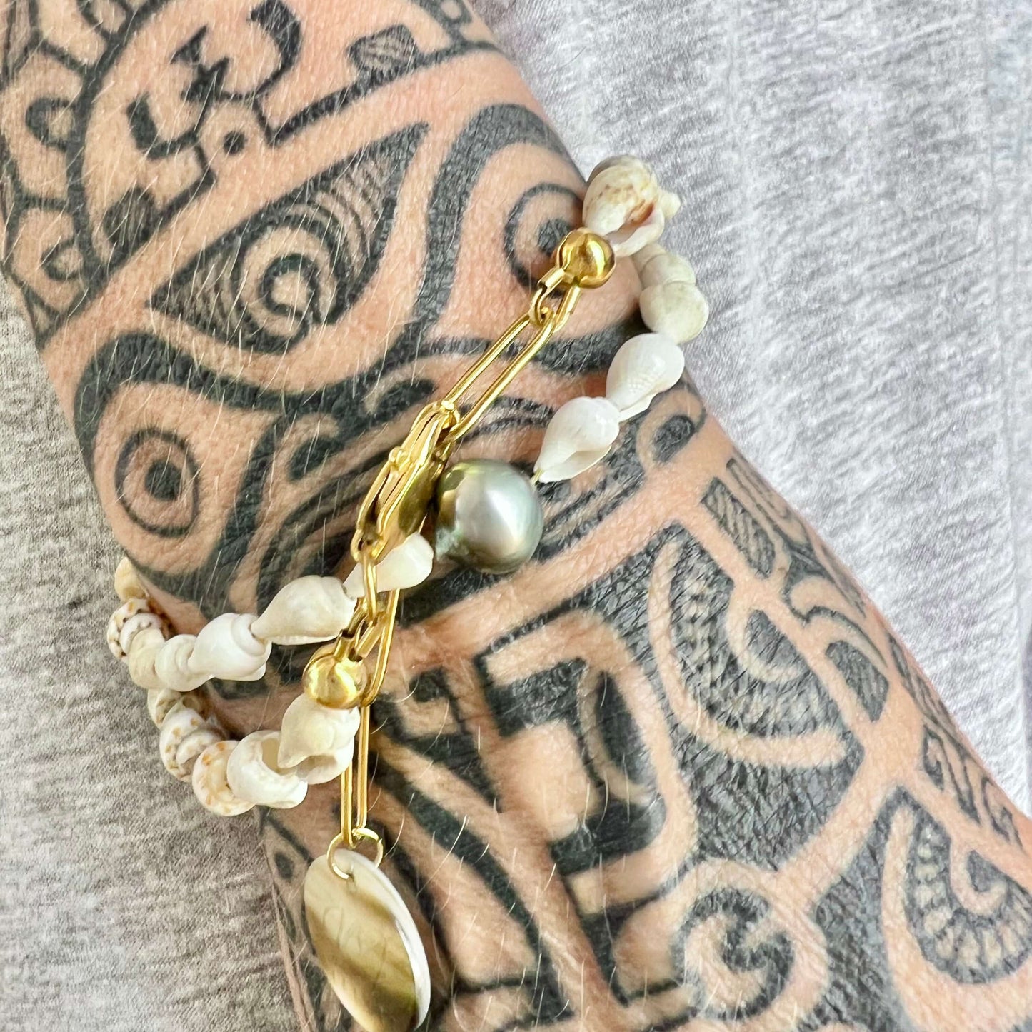 COLLIER TUMU