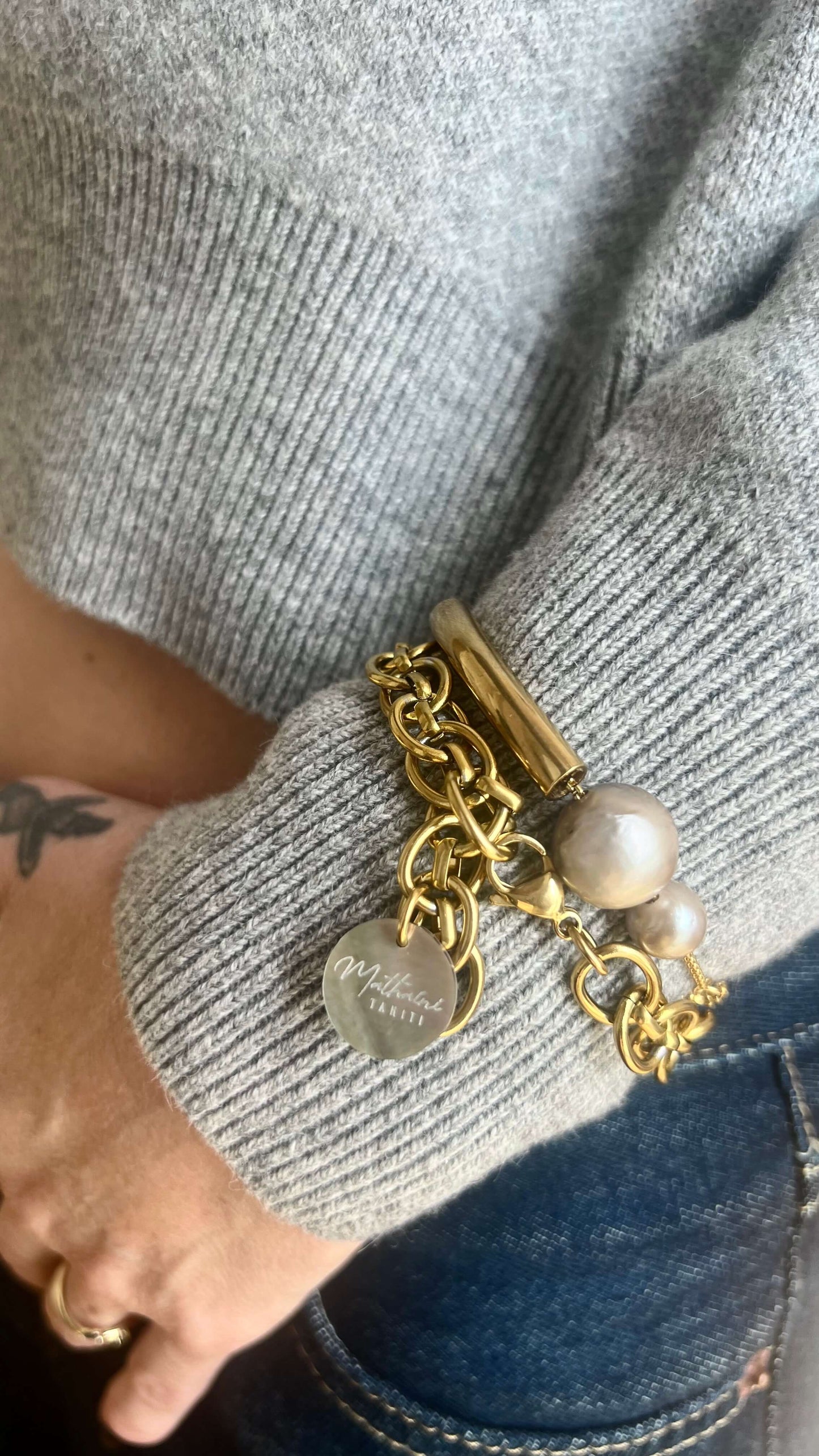 COLLIER