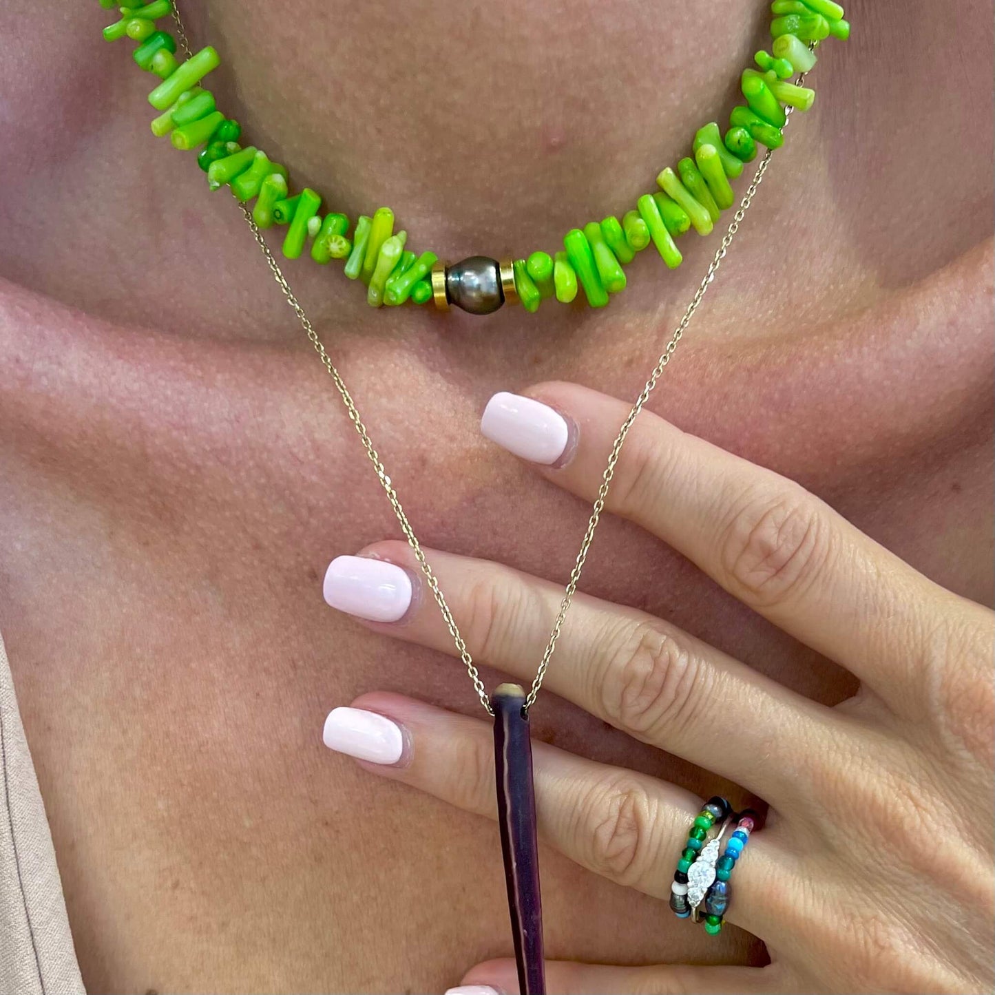 COLLIER FARERO