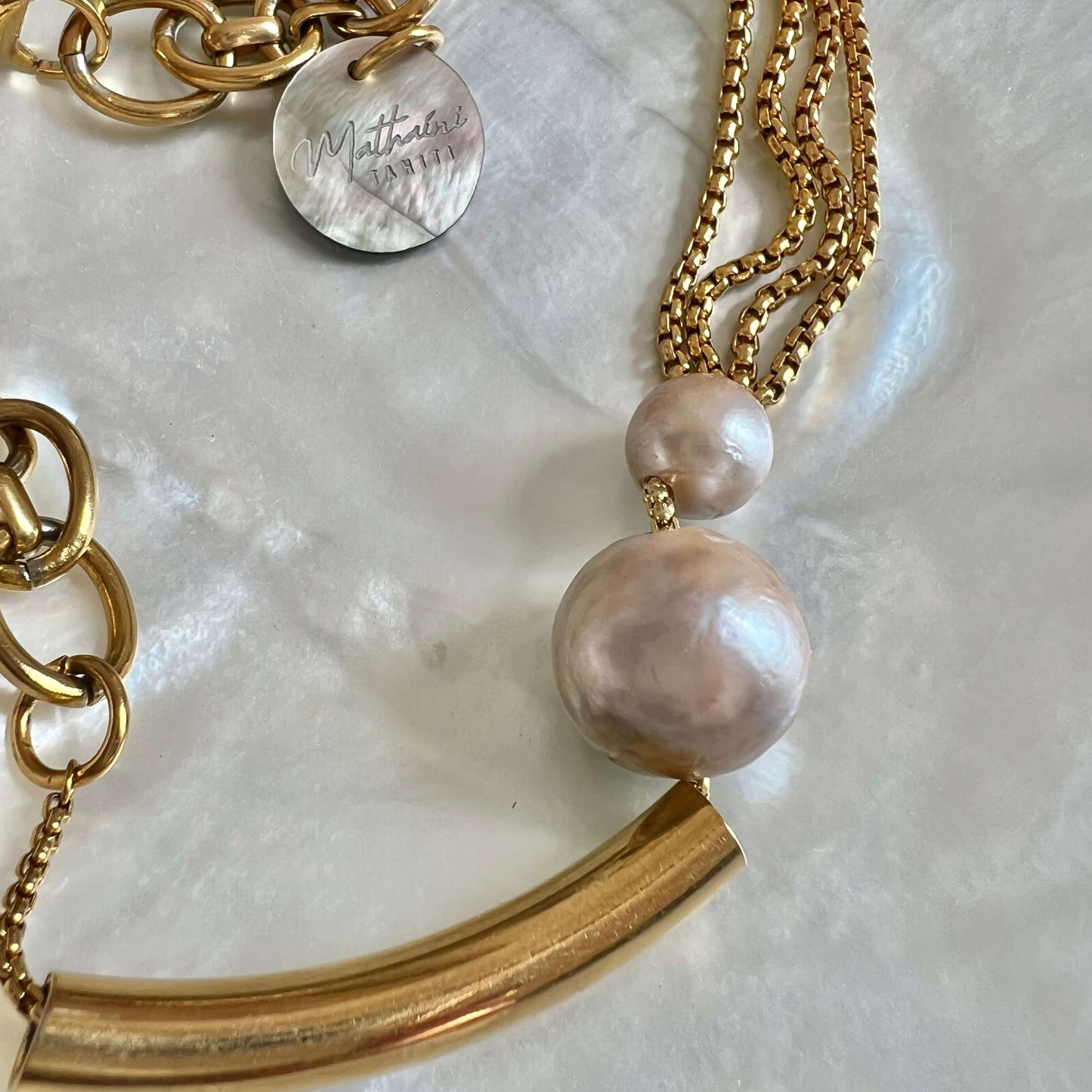 COLLIER