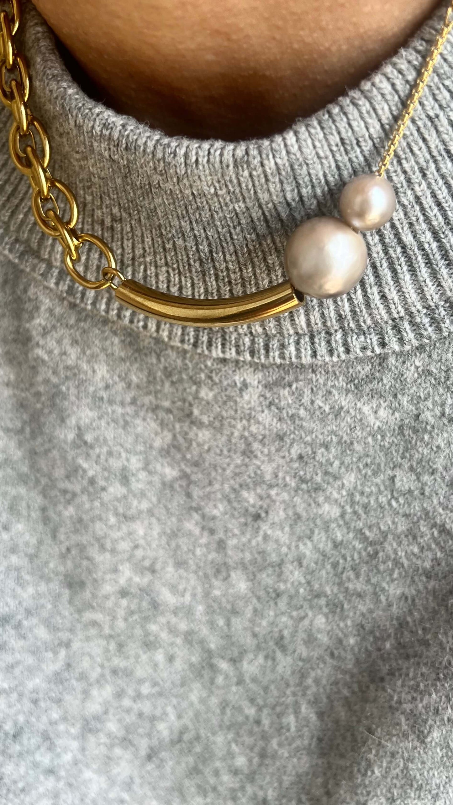 COLLIER