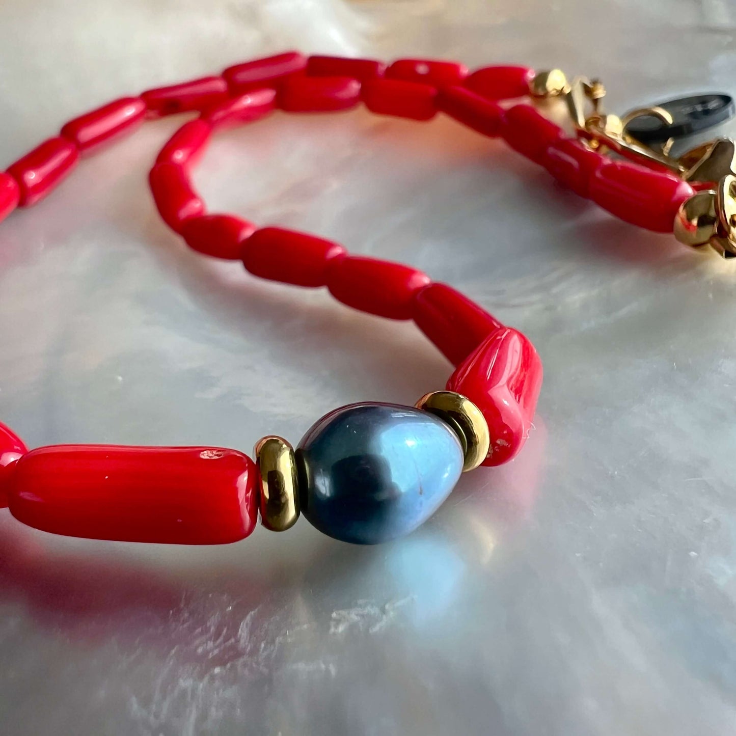 COLLIER TIRIVARA