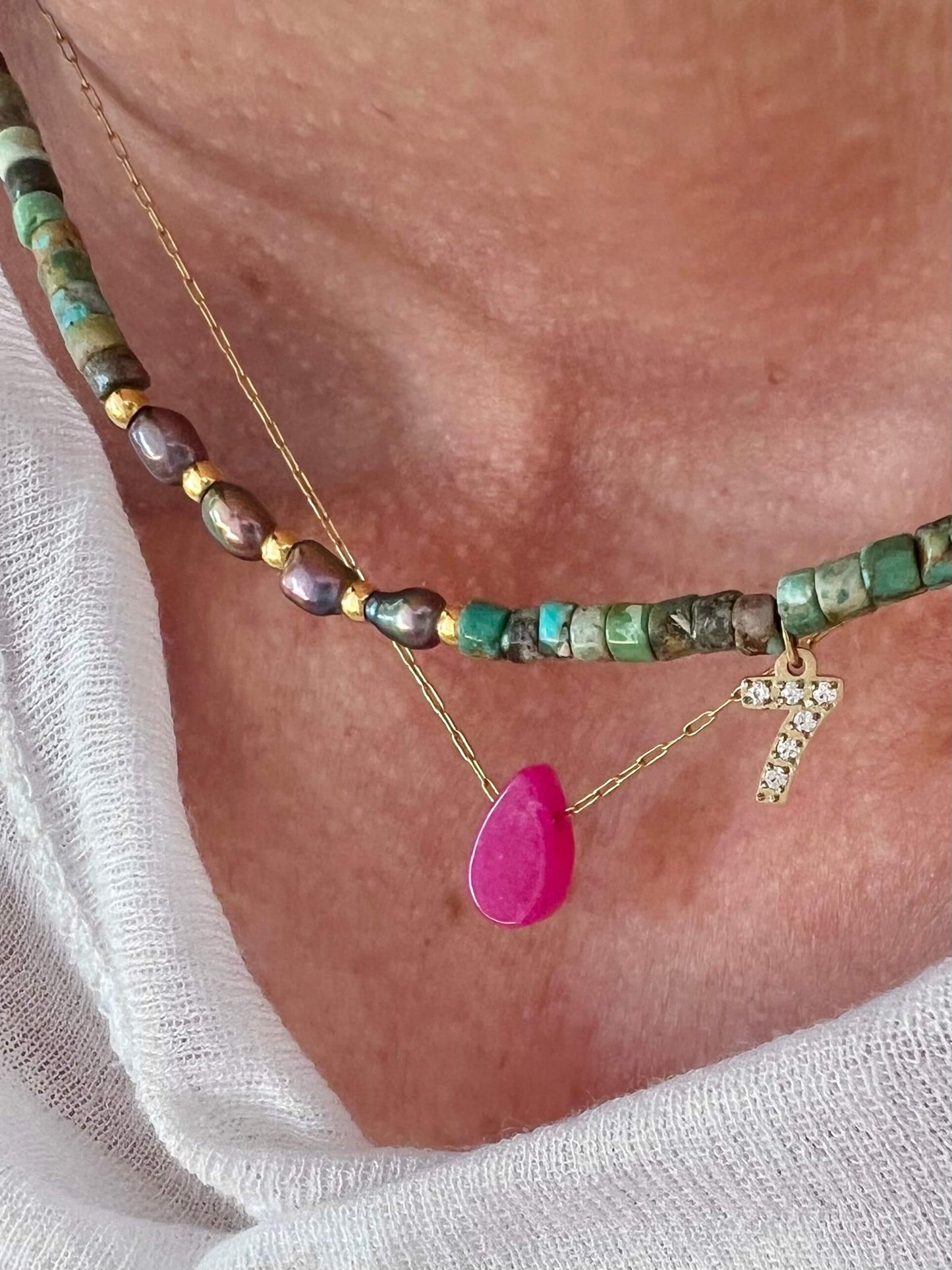 COLLIER PĀRAHI