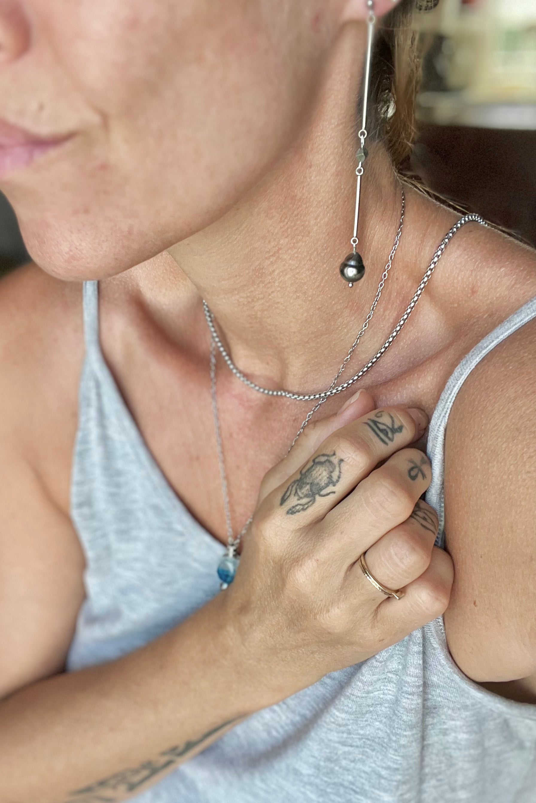 MONO ou PAIRE de BOUCLE TAUĀMURI-Mathaini Tahiti